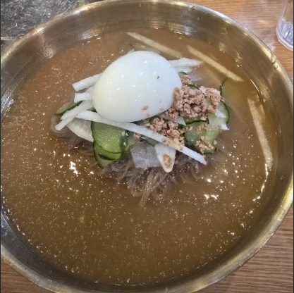 모아냉면
